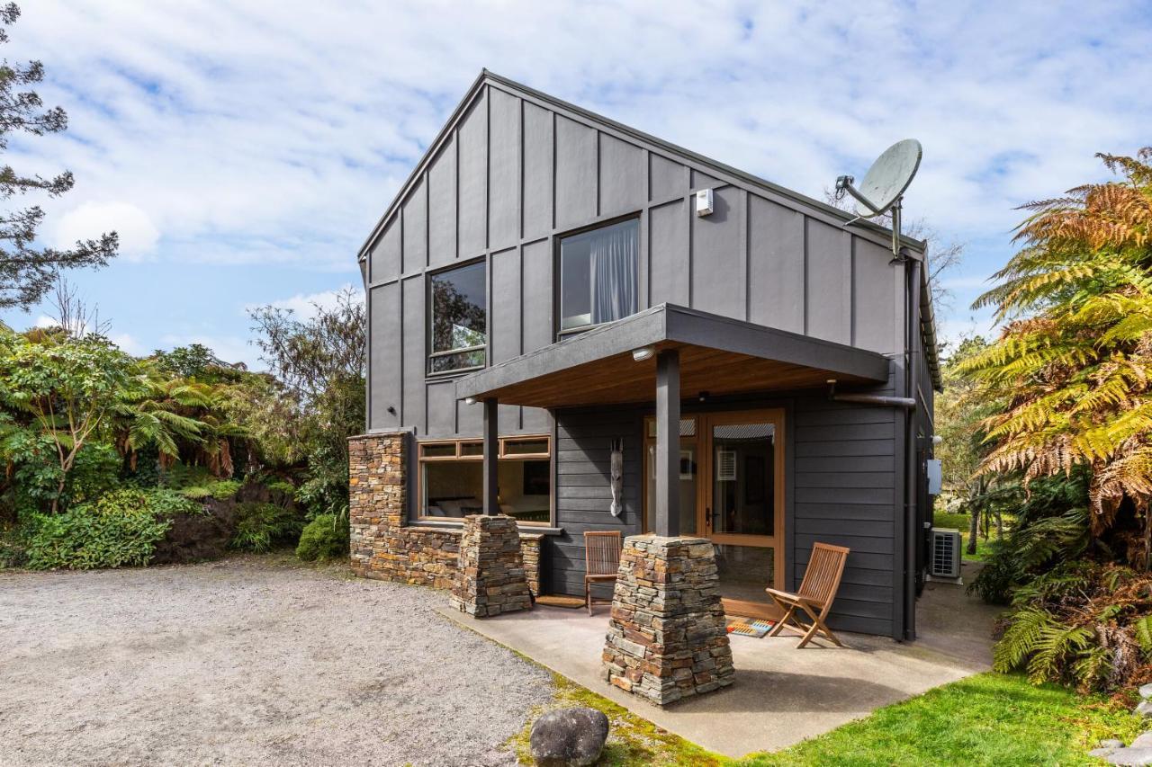 Turangi Trout Lodge Exteriör bild